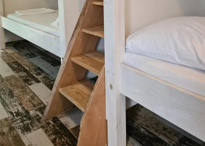 Jetpak Alternative Eco Hostel